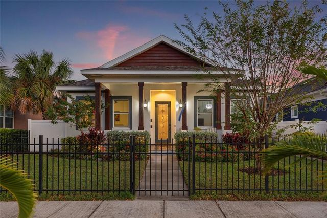 $1,050,000 | 2517 4th Avenue South | Palmetto Park