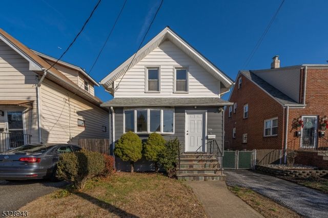 $549,000 | 504 Brook Street | Linden