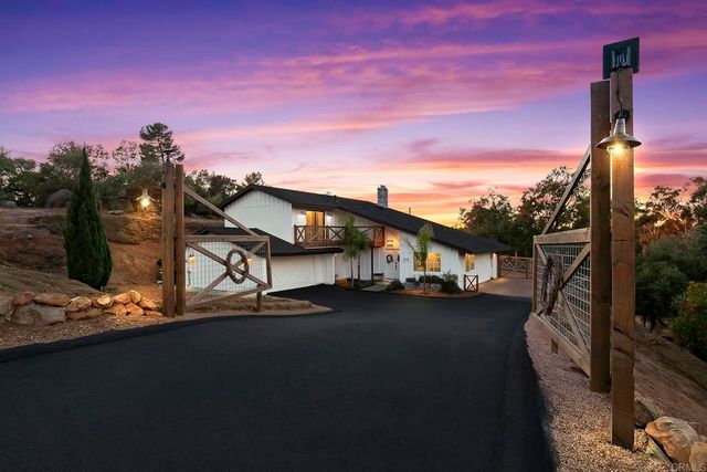 $1,095,000 | 2620 Big Wagon Road | Rancho Palo Verde