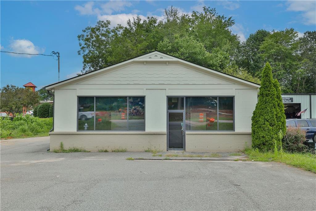 front view of house with a yard