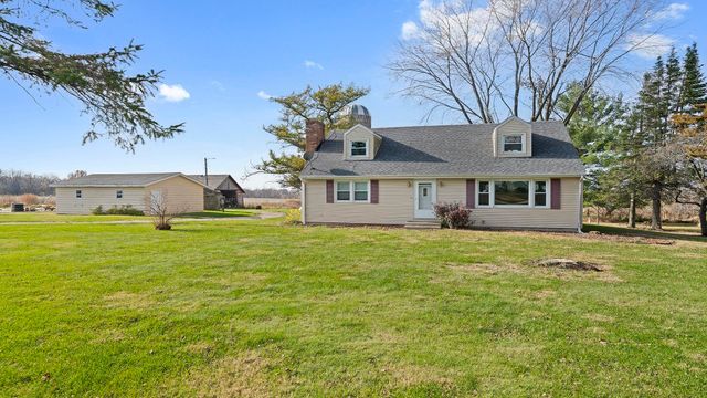 $349,900 | 4303 Kendall Road | Seward Township - Winnebago County