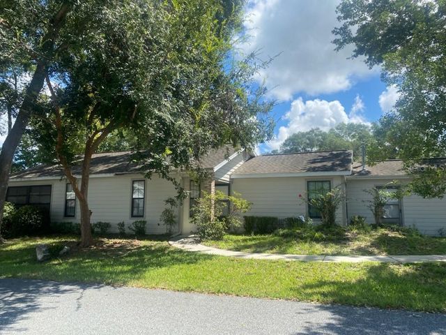 $199,900 | 3905 Northeast 22nd Lane | East Ocala