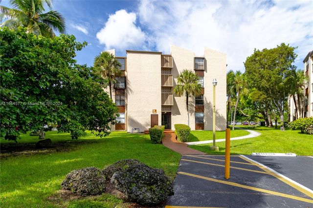 $2,450 | 14611 North Kendall Drive, Unit 208L | Kendale Lakes