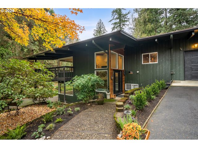 $835,000 | 550 Southeast 26th Avenue | Central Hillsboro