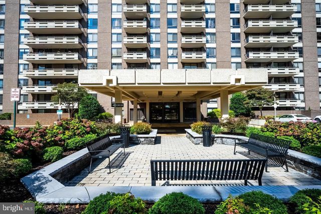 $1,850 | 1808 Old Meadow Road, Unit 303 | Tysons Corner