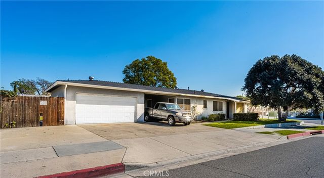 $869,000 | 1102 North West Street | West Anaheim