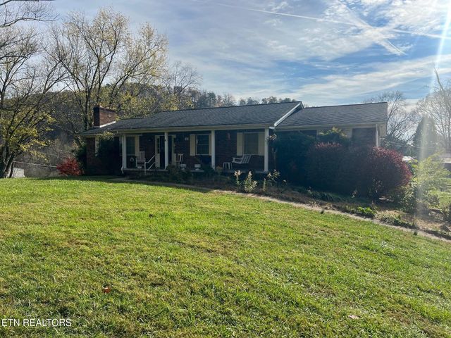 $299,900 | 4807 Hickory Valley Road