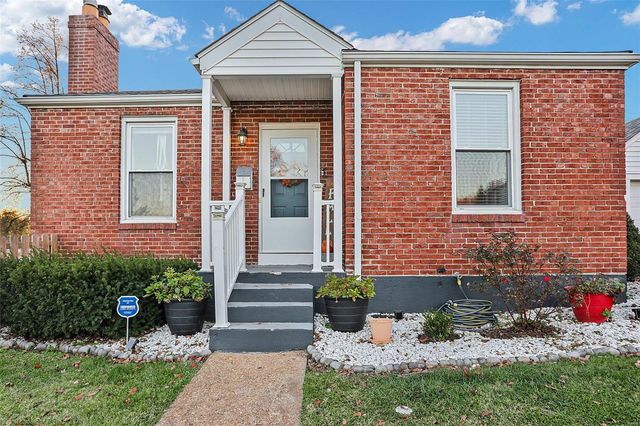 $325,000 | 23 Girard Drive | Webster Groves