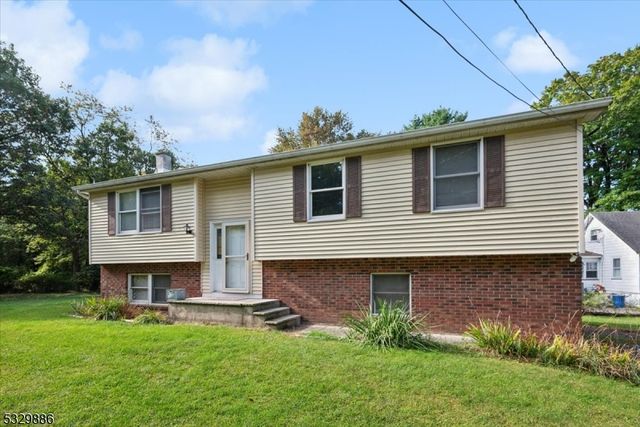 $535,000 | 88 North Dell Avenue | Roxbury Township