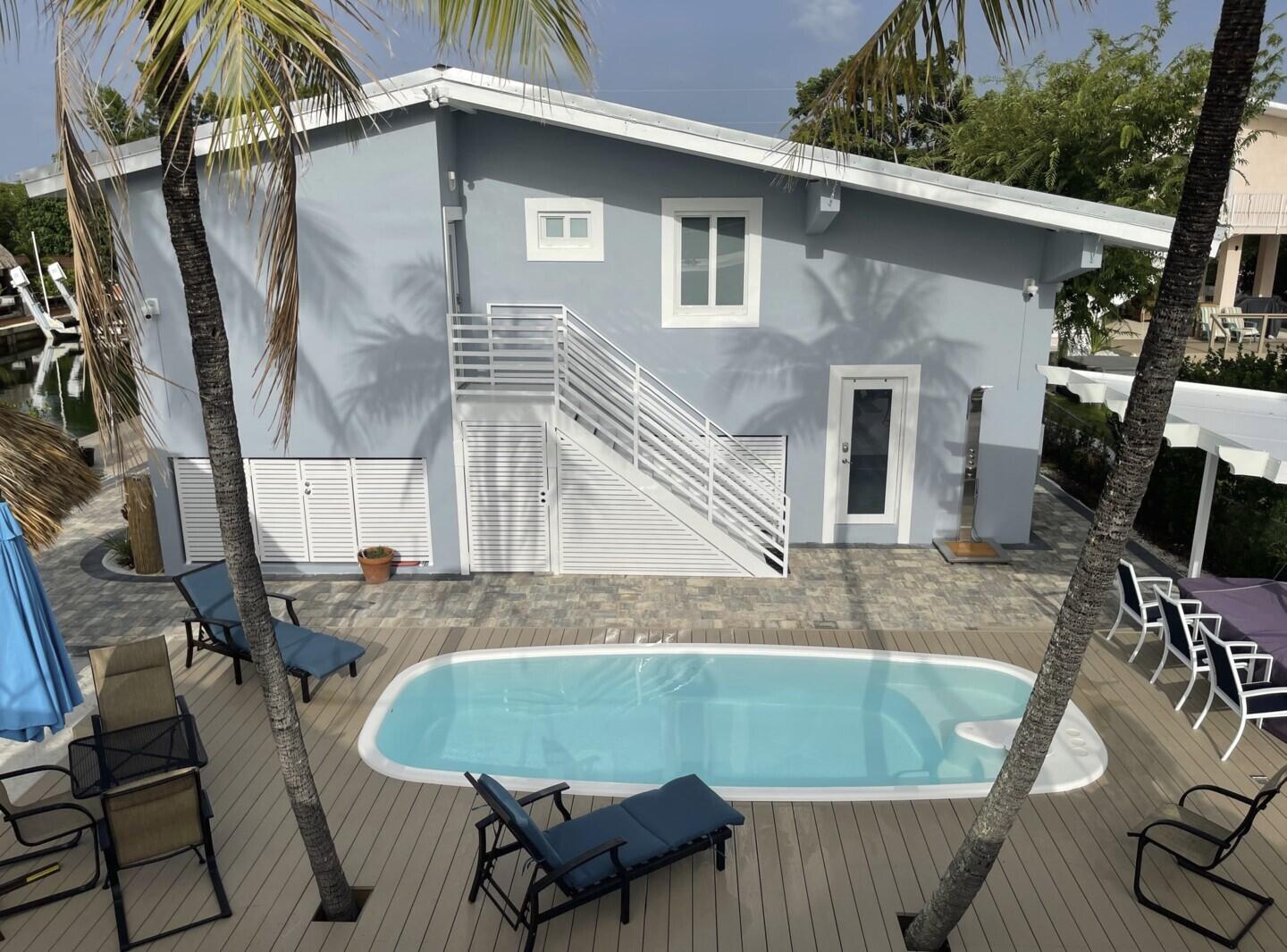 a house view with a outdoor space