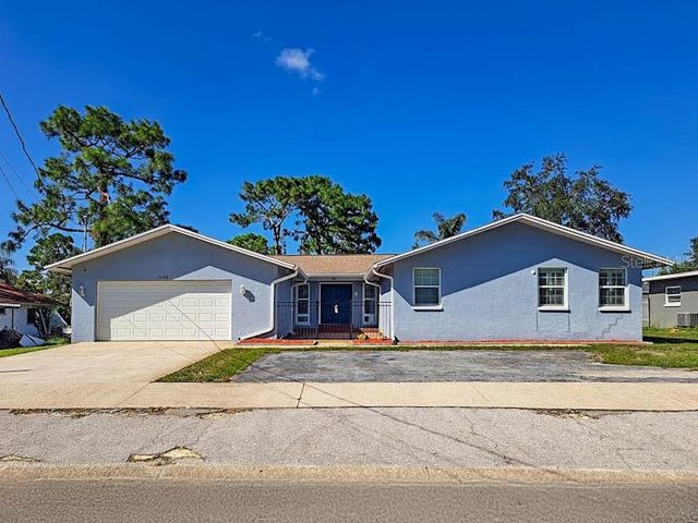 $399,900 | 1109 East Boyer Street | Tarpon Springs