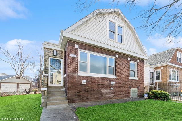 $245,900 | 9223 South Manistee Avenue | Calumet Heights