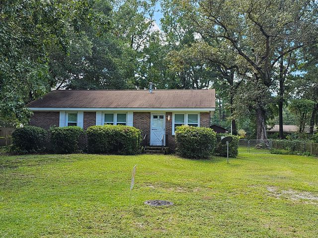 $1,500 | 104 Pine Lane