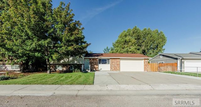 $369,900 | 555 Tewa Avenue | Pocatello