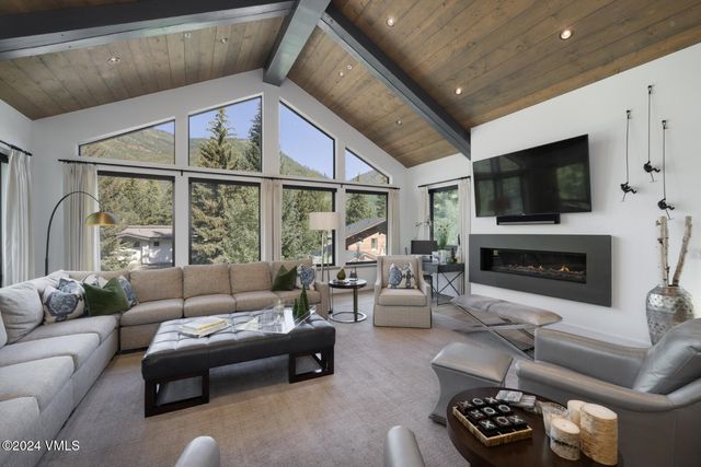 $5,395,000 | 1896 West Gore Creek Drive | Vail Village West