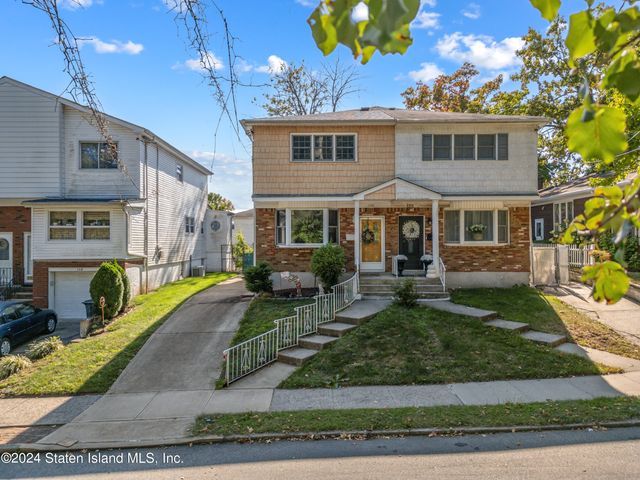 $689,000 | 134 Montreal Avenue | Bay Terrace