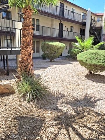 $1,090 | 2080 Karen Avenue, Unit 86 | Valley del Paradiso