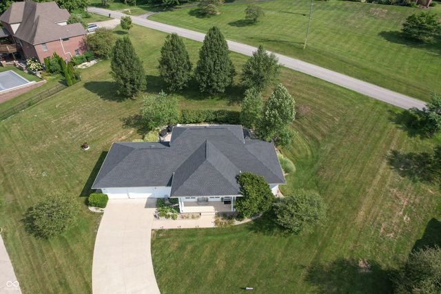 $379,900 | 8600 Beacon Hill Drive | Jackson Township - Jackson County