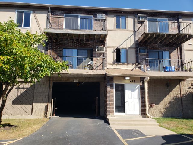 $1,650 | 412 East Bailey Road, Unit 203 | Naperville