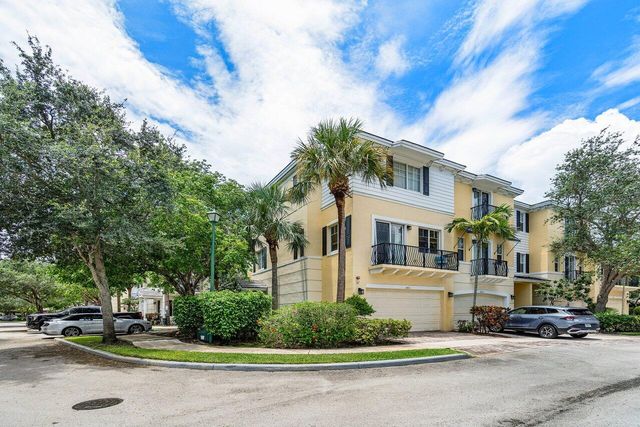 $545,000 | 3851 Northwest 5th Terrace | Boca Raton Hills