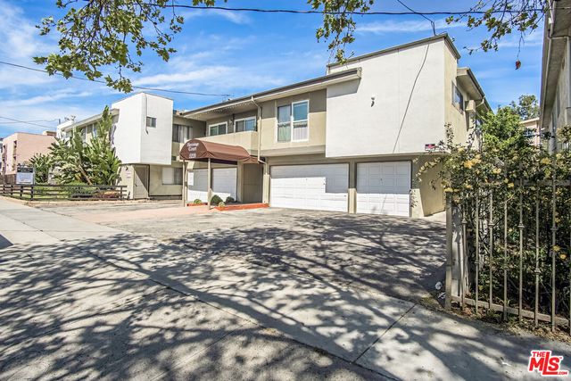 $4,320,000 | 5228 Hermitage Avenue | Valley Village