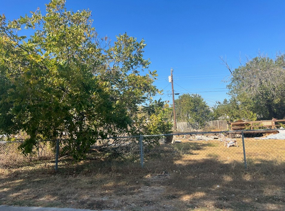 a view of outdoor space with city view