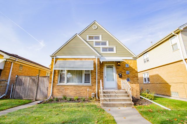 $449,900 | 7412 North Oketo Avenue | Edison Park