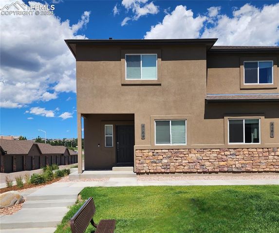 $430,000 | 5289 Palomino Ranch Point | Stetson Hills