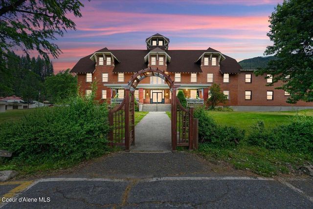 $1,900,000 | 99 Sather Field Road | Silverton