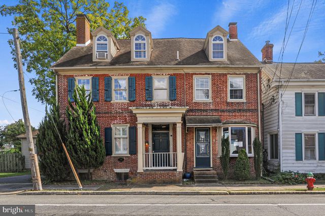 $2,400 | 7 South Main Street | Camden