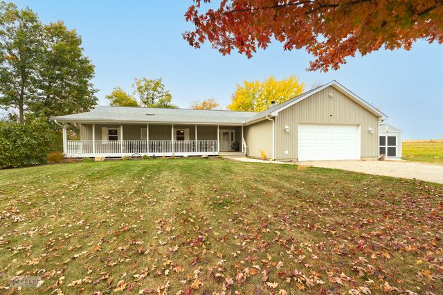 $450,000 | 2895 East 2425th Road | Manlius Township - LaSalle County