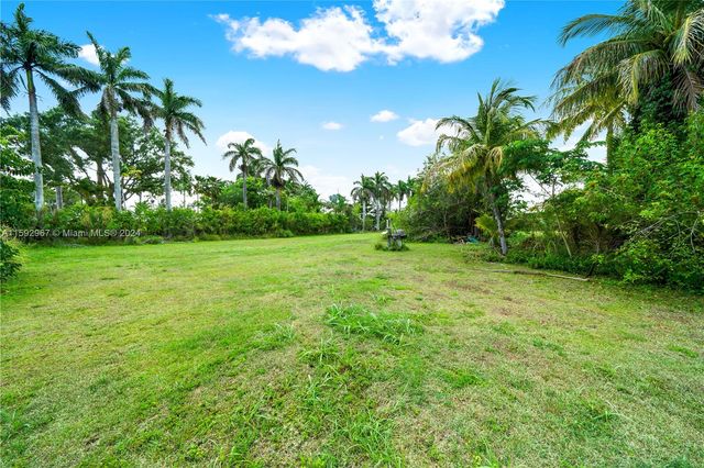 $290,000 | Undetermined 213th | Everglades