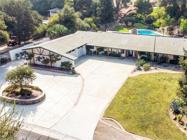 $1,400,000 | 15932 Live Oak Springs Canyon Road | Santa Clarita