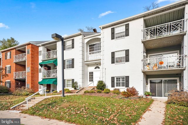 $234,900 | 114 Castletown Road, Unit 102 | Mays Chapel