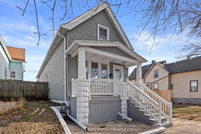 $229,900 | 1638 South 7th Street | Historic Mitchell Street