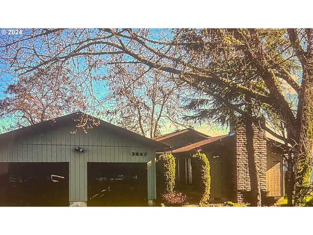 $334,900 | 3847 Bourne Street | Green