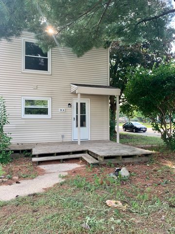 $109,900 | 701 Kenwood Road, Unit A | Champaign