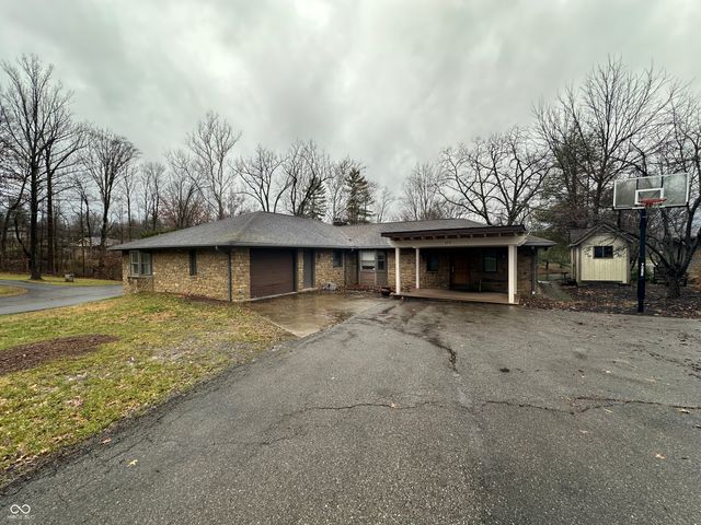 $2,500 | 690 Terrace Lake Road | Western Hills