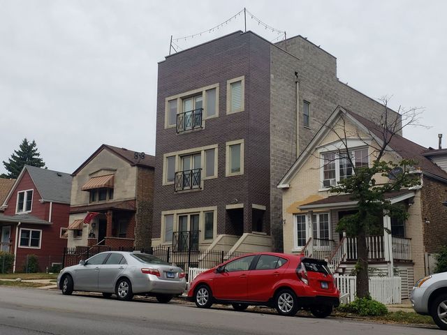 $360,000 | 6065 North Ridge Avenue, Unit 2 | Edgewater