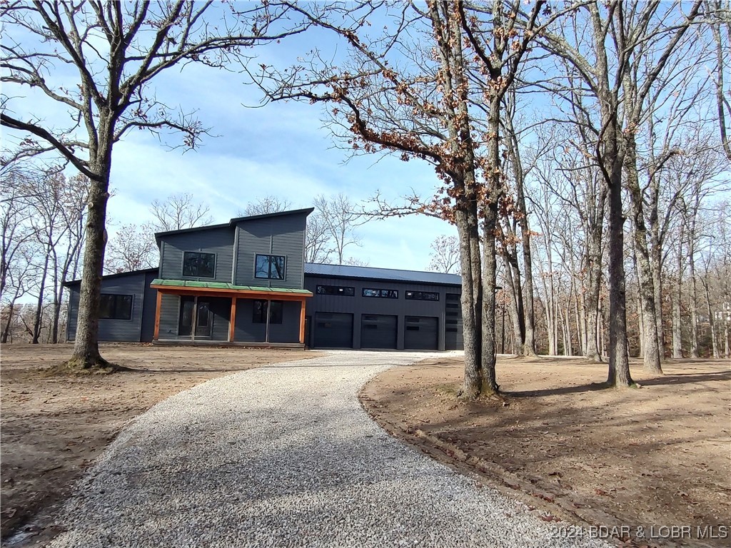 Long driveway access to house