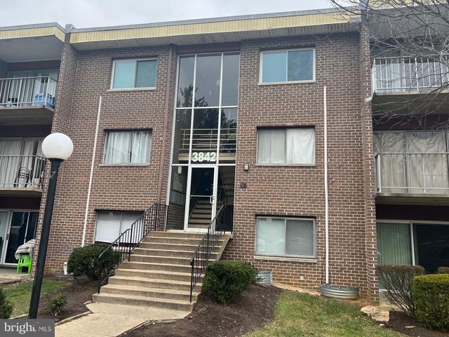 $2,000 | 3842 Bel Pre Road, Unit 12 | Aspen Hill