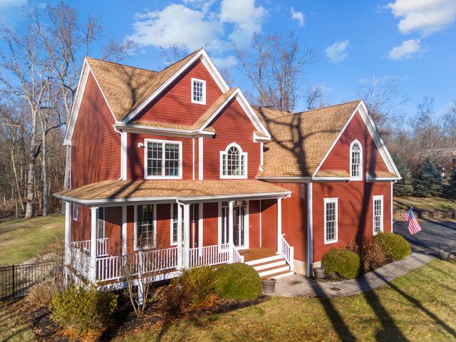 $925,000 | 365 Finch Avenue | Cheshire