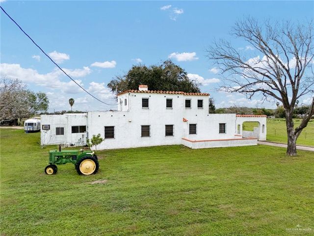 $1,150,000 | 1860 Mile 6 Road North