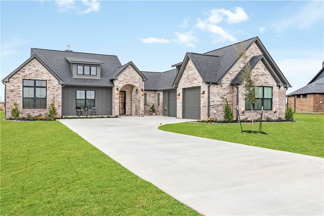 $645,000 | 7436 Garrison Creek Drive