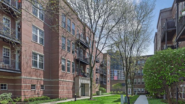 $473,000 | 247 West Scott Street, Unit 309 | Old Town Square