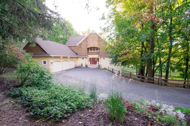 $1,090,000 | 2585 Old Beach Road | Orono