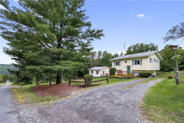 $270,000 | 2662 Sturdevant Road | Barrington