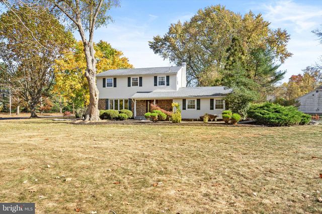 $639,000 | 81 Oak Creek Road | East Windsor Township - Mercer County