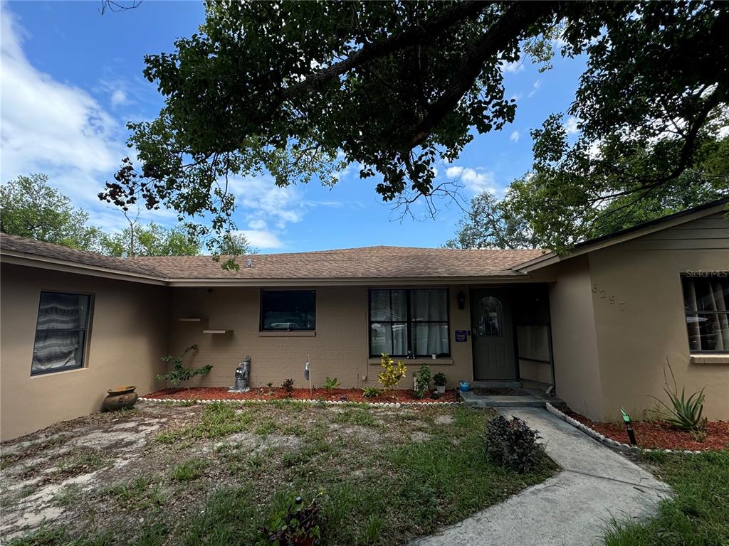 a front view of house with yard