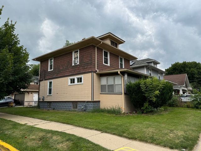 $255,000 | 599 North Avenue | Aurora